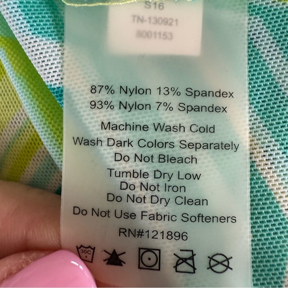 Title Nine Sunbuster Swim Cover Up Hooded Lined Size Medium UPF 50+ Quick Dry - Picture 4 of 12